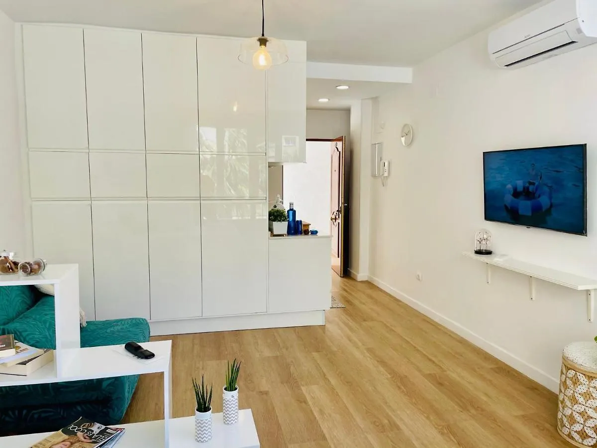 Apartmán Luxury Loft With Pool In The Centre Torremolinos